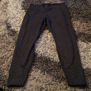 Athleta Rainer Printed Tight XL good cond side zippered pockets